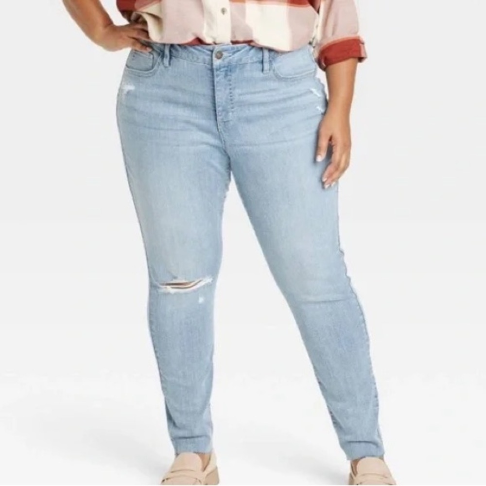Ava & Viv Women Plus 24 Blue Light Wash Midrise Skinny Stretch Denim Jeans NWT